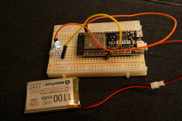 esp32-lolind32-battery